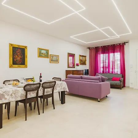 Paola By Interhome * Viareggio