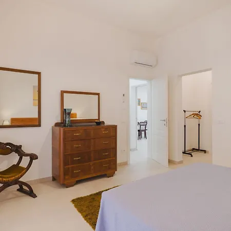 Daire Paola By Interhome Viareggio