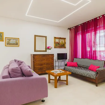 דירה Paola By Interhome וירג'יו