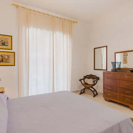 Paola By Interhome דירה וירג'יו